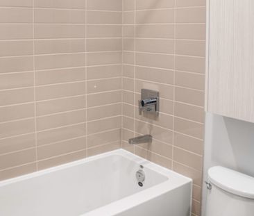 For Lease - 4130 Parkside Village Drive Unit# 2509, Mississauga, On... - Photo 5