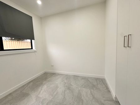 Modern Granny Flat Offering Comfort & Convenience in Smithfield&excl; - Photo 3