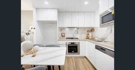 Modern Urban Living in the Heart of Mascot – Style, Convenience & Lifestyle Combined - Photo 5