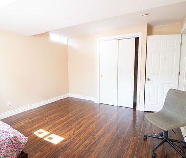 **ALL INCLUSIVE** STUDENTS/YOUNG PROFESSIONAL ROOMS FOR RENT IN THOROLD!! - Photo 6