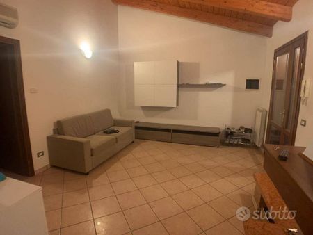 Appartamento di 82 m² con 3 locali e box auto a Oc - Photo 5