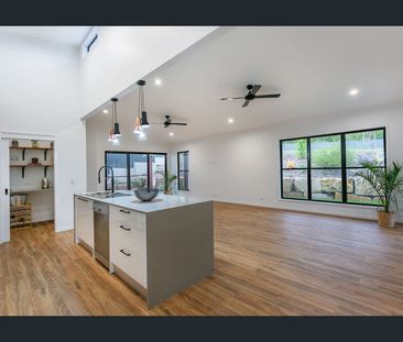 LUXURIOUS ARCHITECTURALLY DESIGNED HOME-RENT WILL INCREASE TO $720 ... - Photo 6