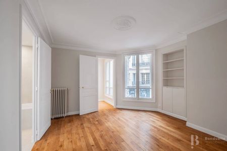 Rental Apartment Paris 7th Saint-Thomas-d'Aquin - Photo 3