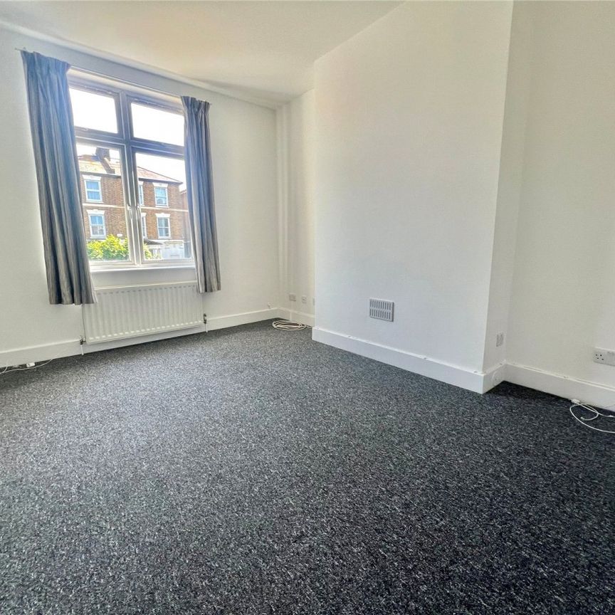 Truro Road, N22, London - Photo 1