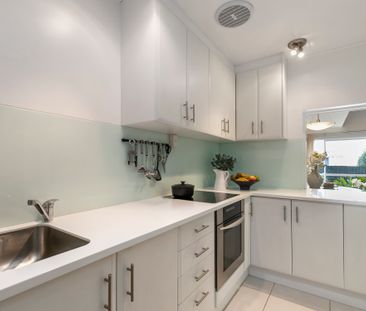 Picture Perfect on Pukeora - Urban Retreat in Remuera - Photo 5