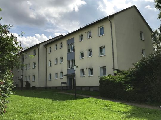 Schöne Wohnung mit Balkon - Foto 1