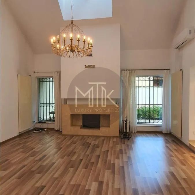 Vila 7 Camere | Erou Iancu Nicolae - Photo 1
