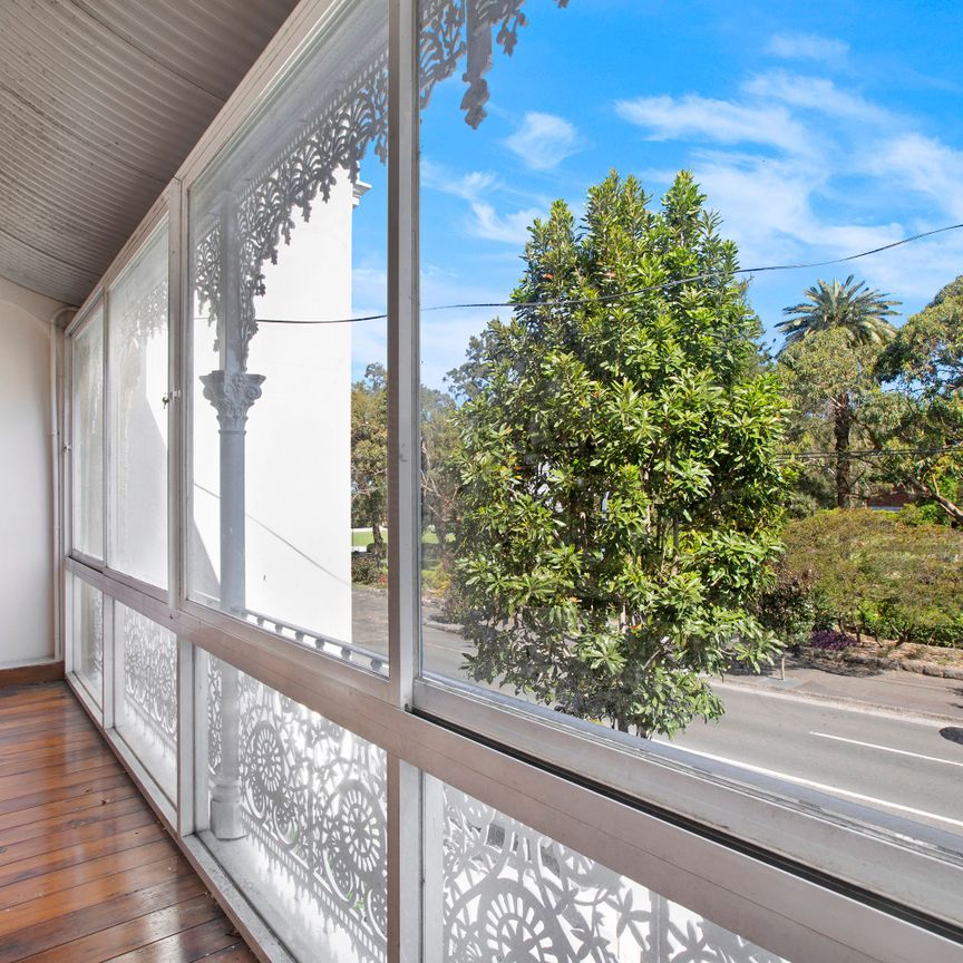 An Charming, Unfurnished Three Bedroom Home with Separate Studio and Garage - Photo 1