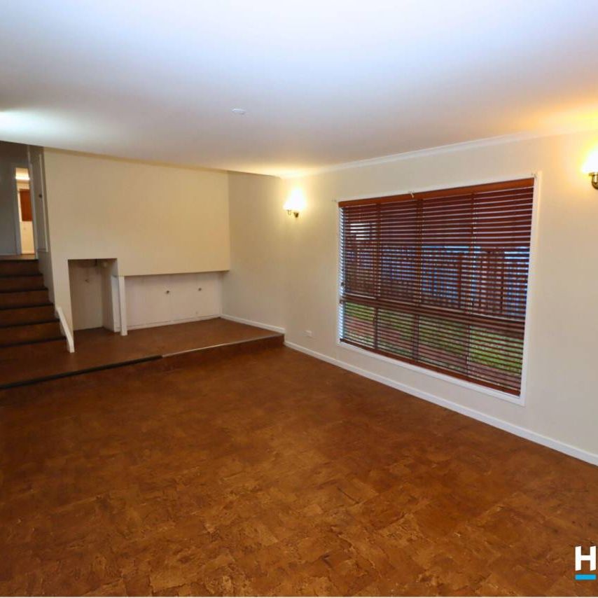 Beautifully Renovated Family Home in Prime Location - Photo 1