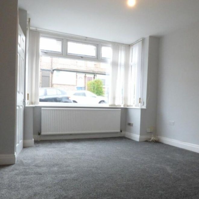 3 Bed End Terrace, Chudleigh Road, M8 - Photo 1