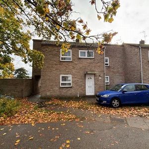 semi detached to rent 257 St. Johns Way, Thetford, Norfolk, IP24 - Photo 3