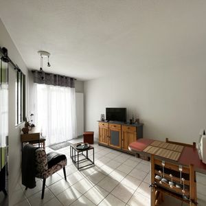 Location Appartement 2 pièces 27m² ONET LE CHATEAU 12850 - Photo 2