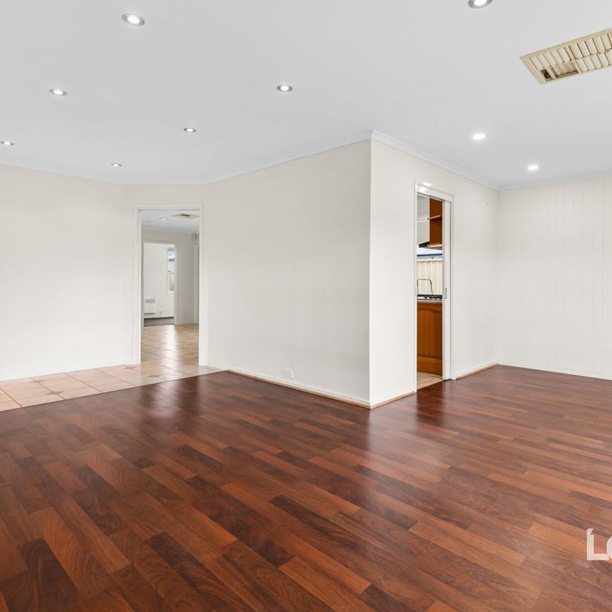 Freshly Painted and Ready to Move In. - Photo 1