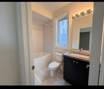 For Lease - 553 Vine Cliff Boulevard Unit# Main, Markham, Ontario - Photo 1