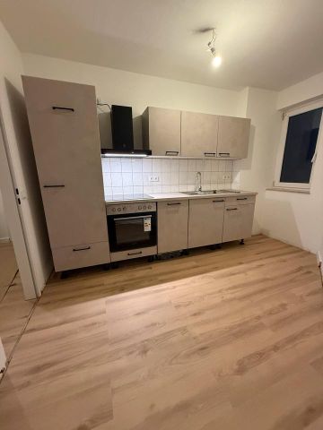 Erstbezug nach Sanierung: 2-Zimmer Wohnung im Zentrum - Photo 4