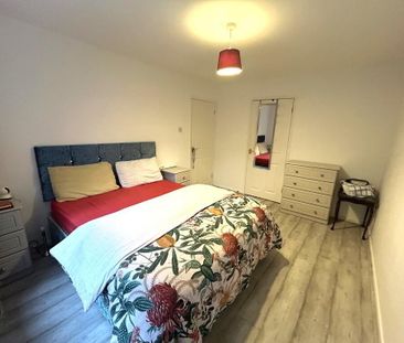 Apt 1, 35 Parkgate Avenue, BT4, Belfast - Photo 5