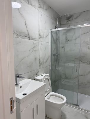 2 Bed Flat, Robinson Road, SW17 - Photo 1