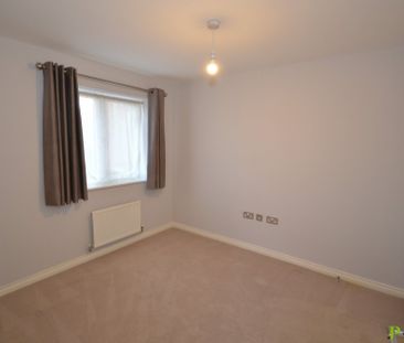 Surrey Drive, Stoke Village, Coventry, West Midlands, CV3 1PL - Photo 6