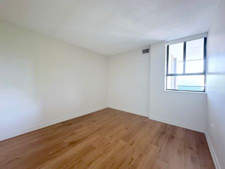For Lease - 190 Clark Boulevard Unit# 311, Brampton, Ontario - Photo 2