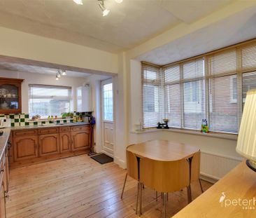 3 bedroom semi-detached house to rent - Photo 3