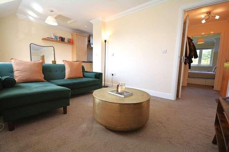 Meadowbank Close, Amersham, HP7 - Photo 3