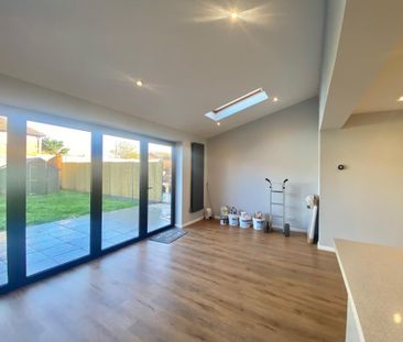 3 bedroom semi-detached house to rent - Photo 6