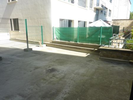 Location Appartement 2 pièces 54m² FONTAINEBLEAU 77300 - Photo 3