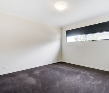 2/44 Holland Cres, Capalaba QLD 4157 - Townhouse For Rent | Domain - Photo 4