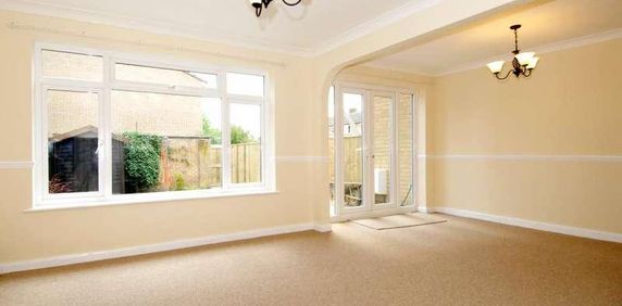 Rock Road, Carterton, OX18 - Photo 2