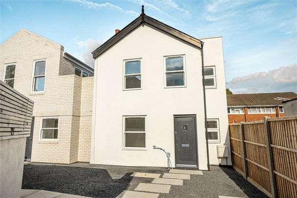 Portland Road, London, SE25 - Photo 1