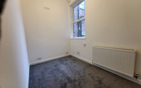 Studio Flat, Great Clowes Street, M7 - Photo 5