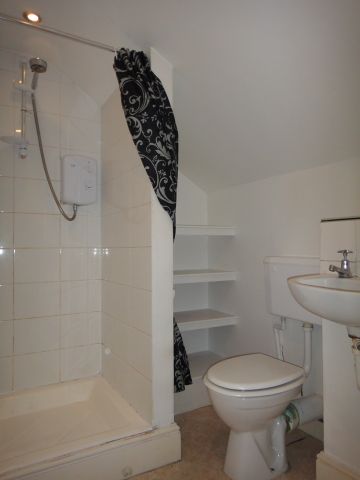 1 Bed Flat, Balham High Road, SW12 - Photo 5