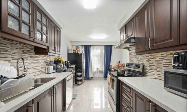 For Lease - 3073 Ireson Court Unit# Main Floor, Mississauga, Ontario - Photo 1