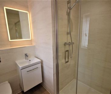 3 bedroom terraced house to rent - Photo 6