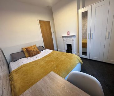 Room in a Shared House, Stanmore Place, LS4 - Photo 4