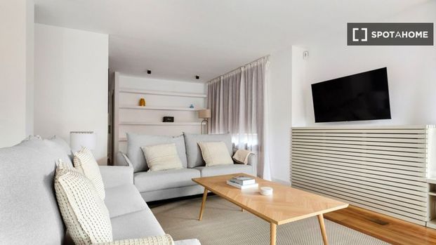 4 room luxury Flat for rent in Barcelona, Catalonia - Photo 1