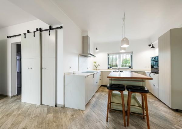 4 Bedroom House with swimming pool, Quinta da Beloura, Sintra