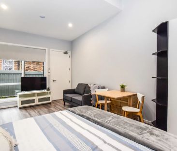 Low Maintenance Fully Furnished - Photo 5