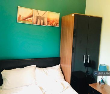 1 bedroom in a house share to rent - Photo 6