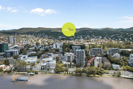 Light-Filled Apartment with Leafy Balcony in Toowong - Photo 5