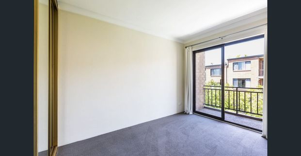 Modern Urban Living in the Heart of Surry Hills - Photo 1