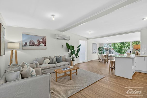 Walk to the beach! - Photo 1