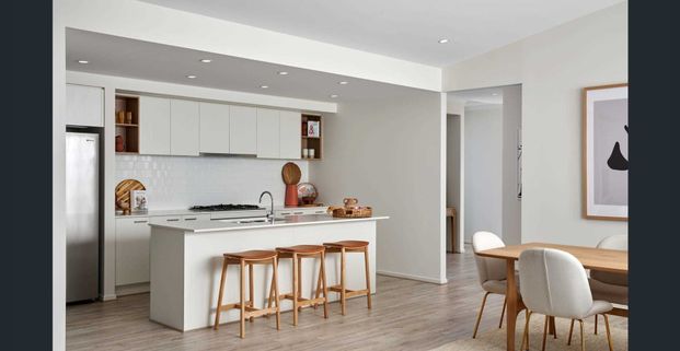 Outstanding 4 Bedroom House in Tarneit!! - Photo 1