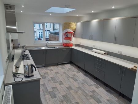 5 bedroom house to rent - Photo 4