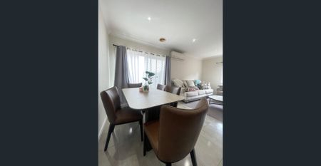 Fully Furnished Modern Home in the Heart of Truganina - Photo 4