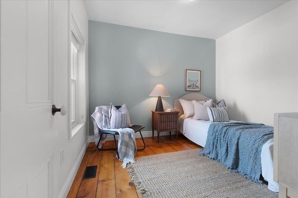 For Lease - 40 Emerald Street, Hamilton, Ontario - Photo 1