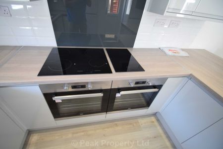 A GREAT MODERN ROOM IN A HOUSESHARE - ROOM 4 - West Road, Westcliff On Sea - Photo 5