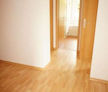 Moderner Grundriss + Laminat + Bezug ab 1.9.mögl. ! - Photo 1