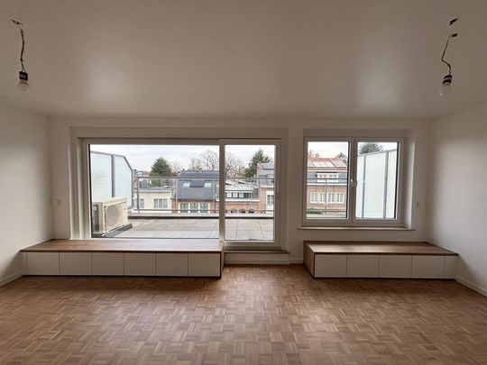 TE HUUR : penthouse 1 SLPK, 2 terrassen + kelder te SINT-LAMBRECHTS-WOLUWE - Photo 1