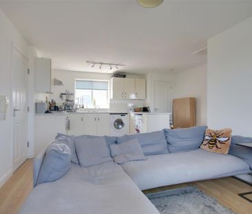 2 bedroom apartment to rent - Photo 6